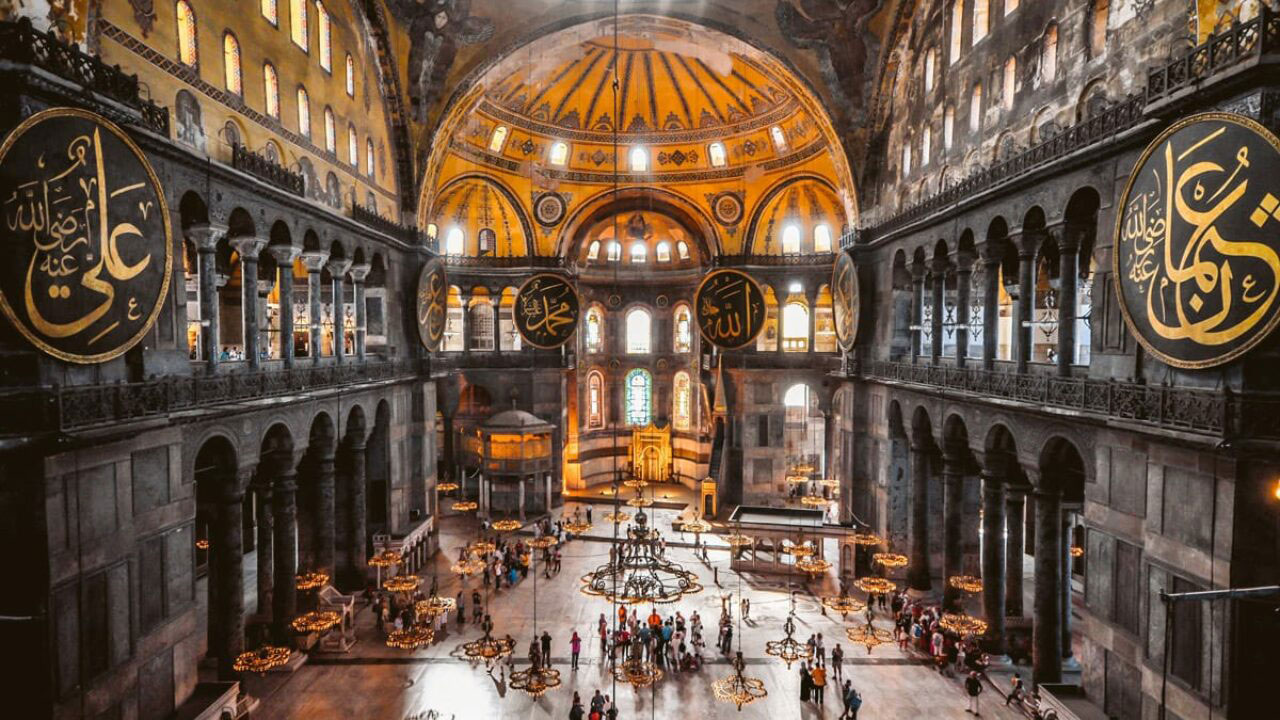 Ayasofya'nın iç kısmı