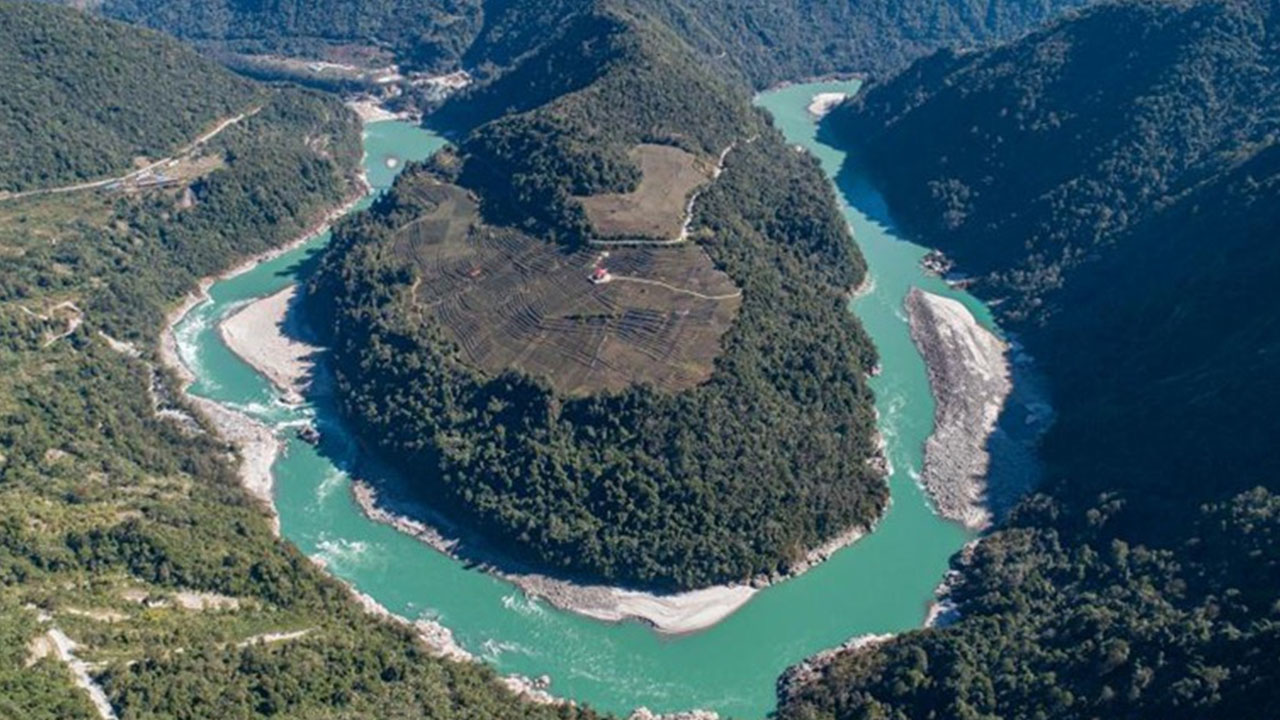 Çin'in Yarlung Zangbo Nehri Barajı