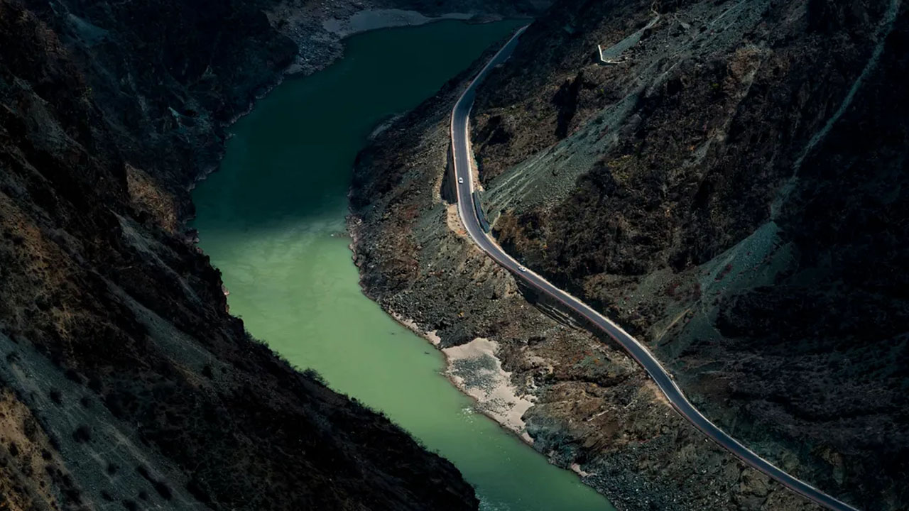 Çin'in Yarlung Zangbo Nehri Barajı