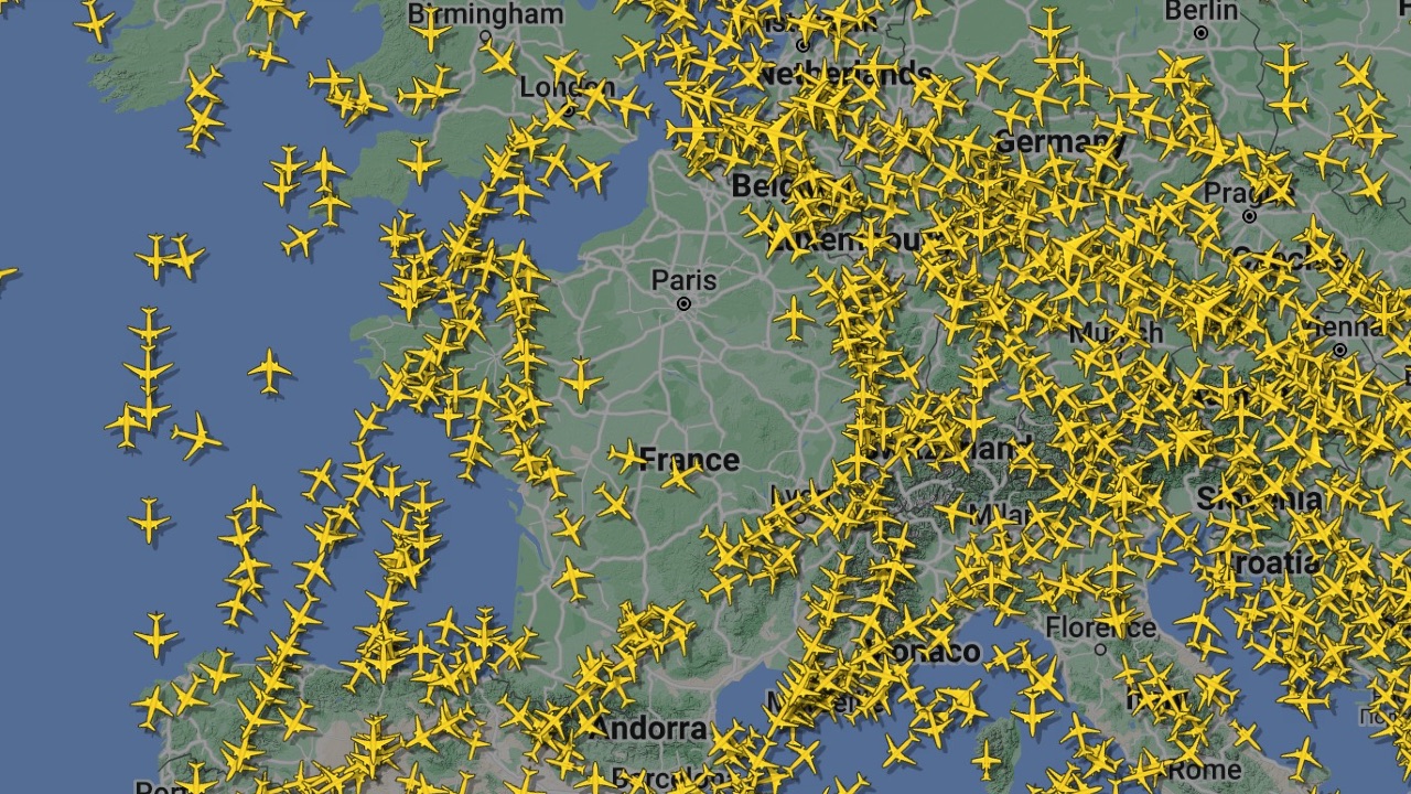 flight radar paris