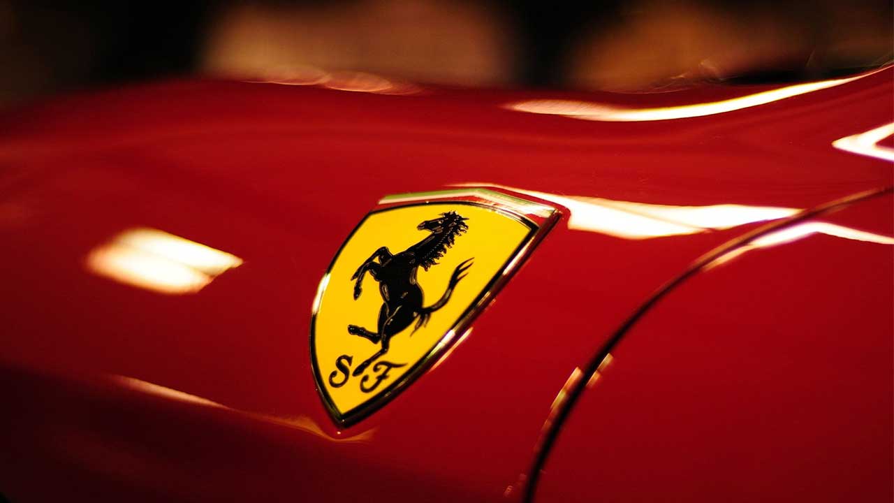 ferrari logo