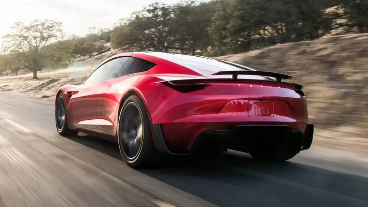 tesla roadster arka görseli