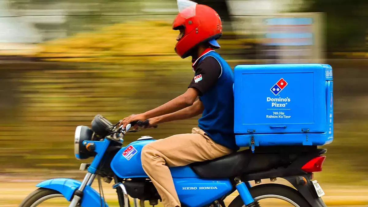 dominos kuryesi