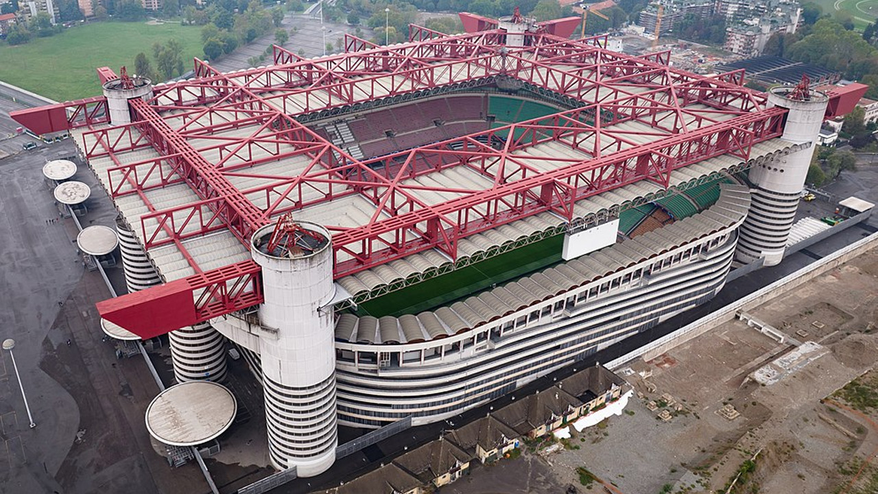 Giuseppe Meazza Stadyumu