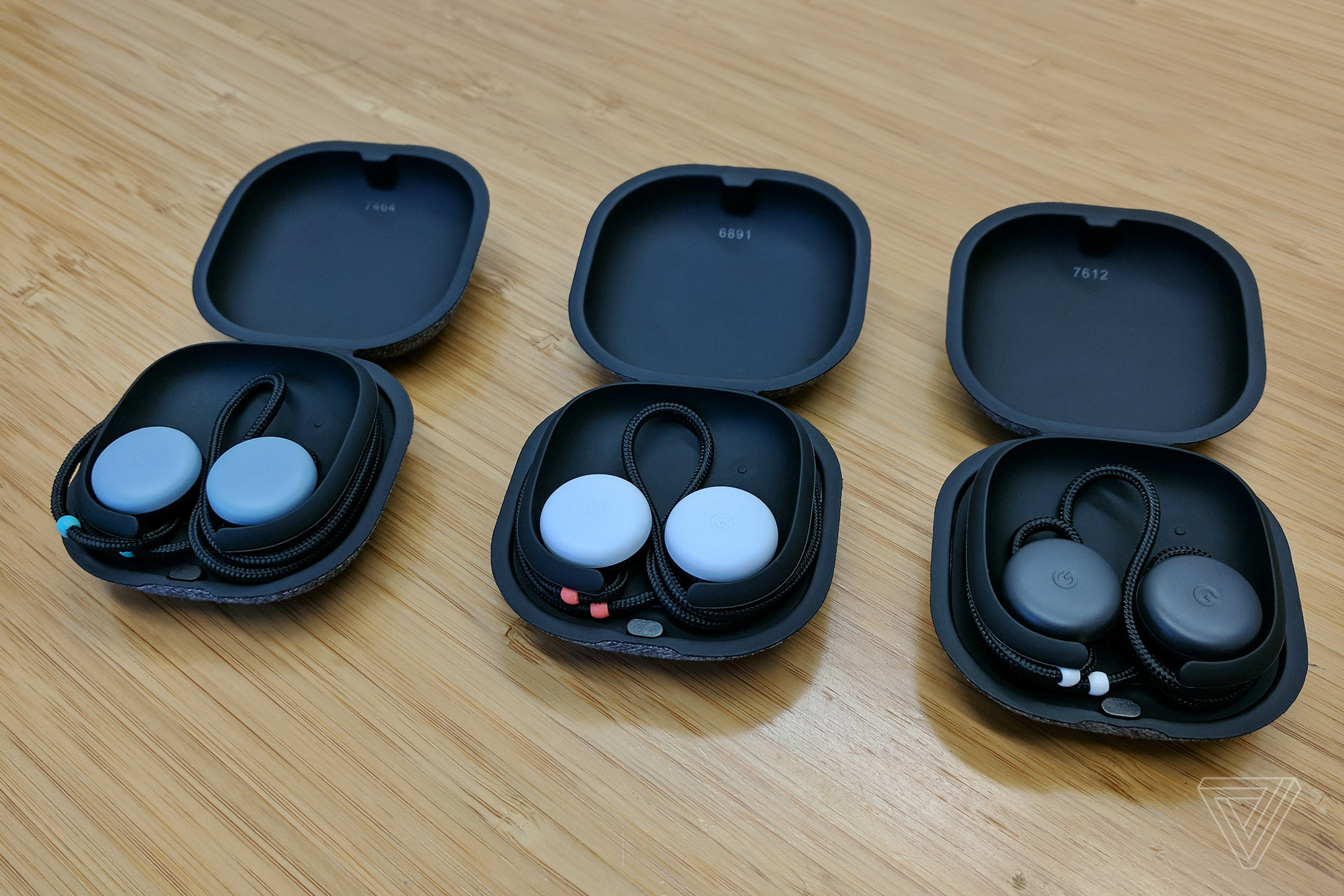 Wireless buds наушники. Наушники Pixel Buds. Pixel Buds 3. Google Pixel Buds. Наушники гугл беспроводные.