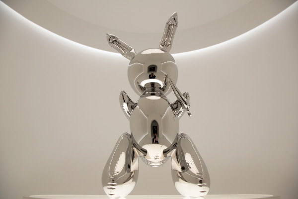 Jeff Koons’un ‘Rabbit’ Adlı Heykeli, Rekor Fiyata Satıldı