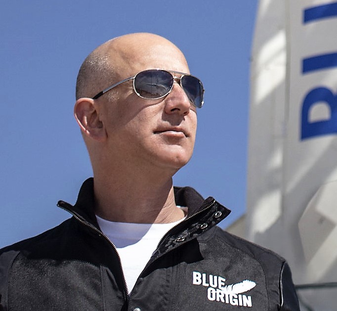 Jeff Bezos: Dünya'yı Mahvettik, Ben de Uzaya Yatırım Yaptım