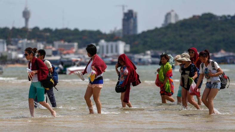 Tayland, Corona Virüsüne Rağmen Neden Kapılarını Çinli Turistlere Kapatmıyor?