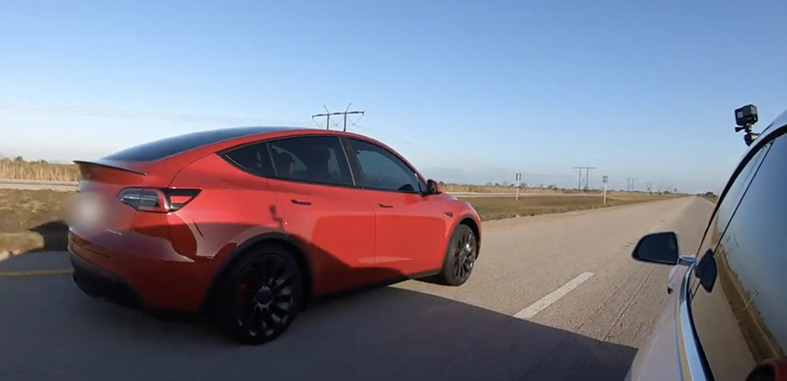 Tesla Model Y ile Model 3’ün Performansları Karşılaştırıldı (Video)