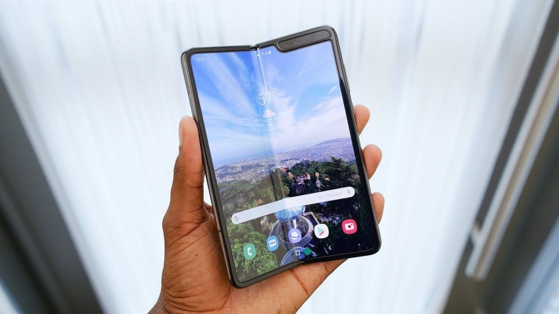 Samsung Galaxy Fold 2’nin Kamera Özellikleri ve Fiyatı Hakkında Yeni Detaylar Ortaya Çıktı