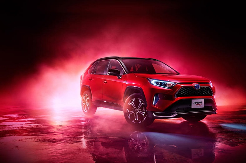 2021 Toyota RAV4 PHV, Performans ve Verimliliğe Odaklanan Özellikleriyle Tanıtıldı