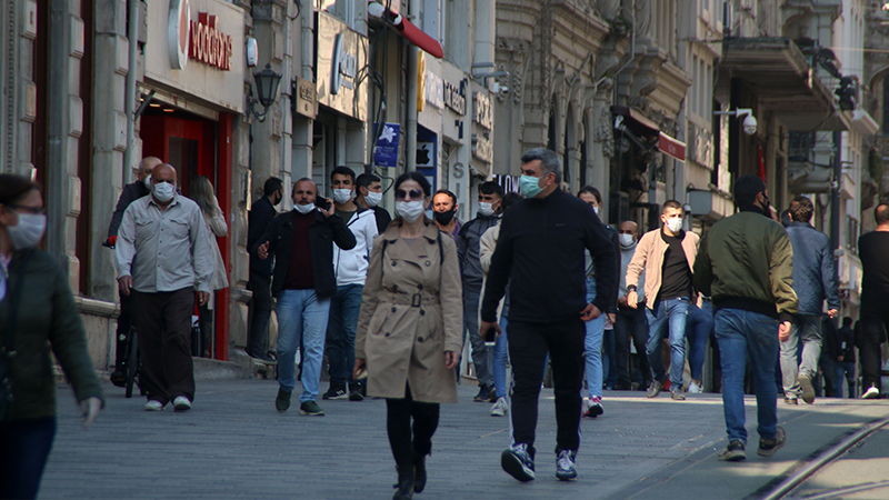 Bilim Kurulu Üyesi: Sokağa Çıkma Kısıtlaması Dahil Her An Yeni Tedbirler Gelebilir