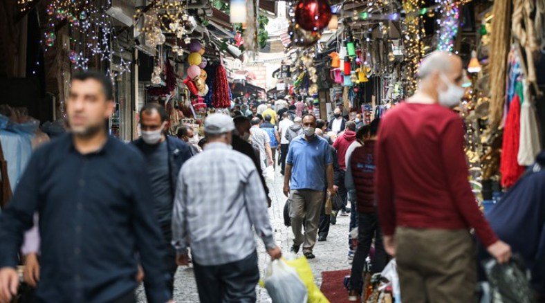 Bilim Kurulu Üyesi’nden Artan Vakalarla İlgili Açıklama: Alarm Zili Çalıyor