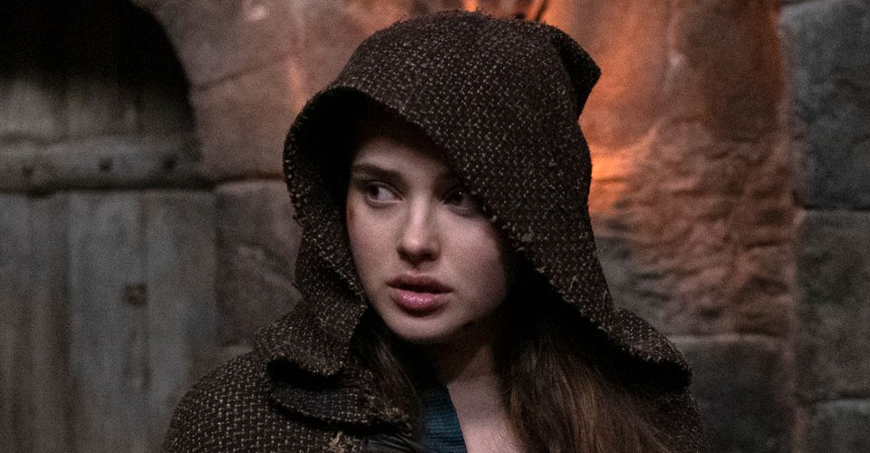 Netflix’in Merakla Beklenen Dizisi Cursed’ün Yeni Fragmanı Yayınlandı (Video)