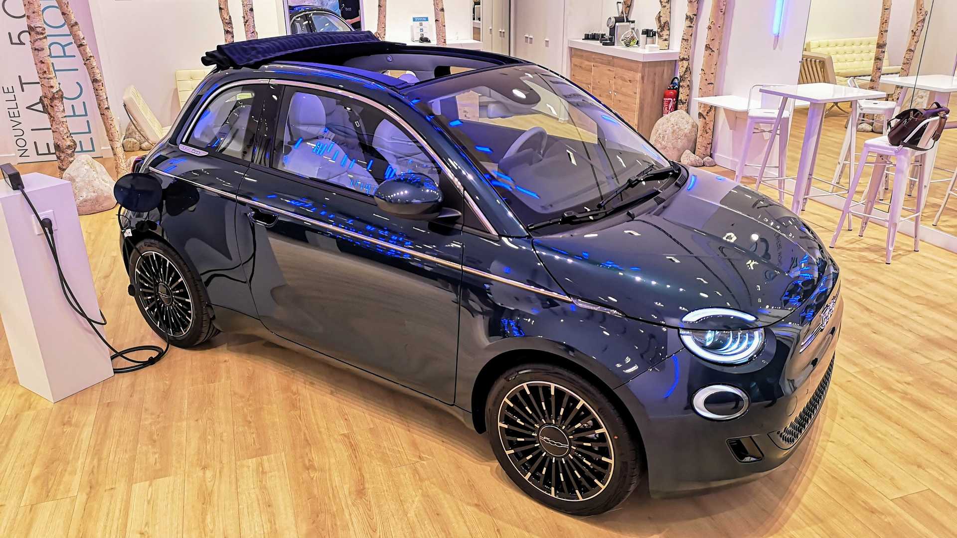 FIAT’ın Elektrikli Otomobili 500e Görüntülendi