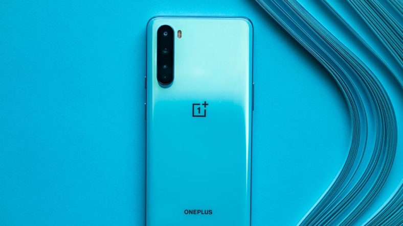 OnePlus Nord’un Oyuncak Telefon Kadar Kolay Kırıldığı Dayanıklılık Testi (Video)