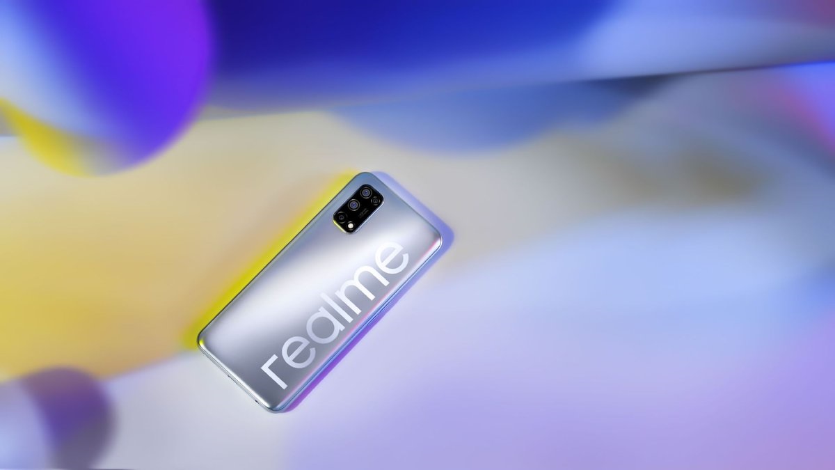 Realme, Yaklaşmakta Olan Yeni Telefonu V5’in Tasarımını Gösterdi