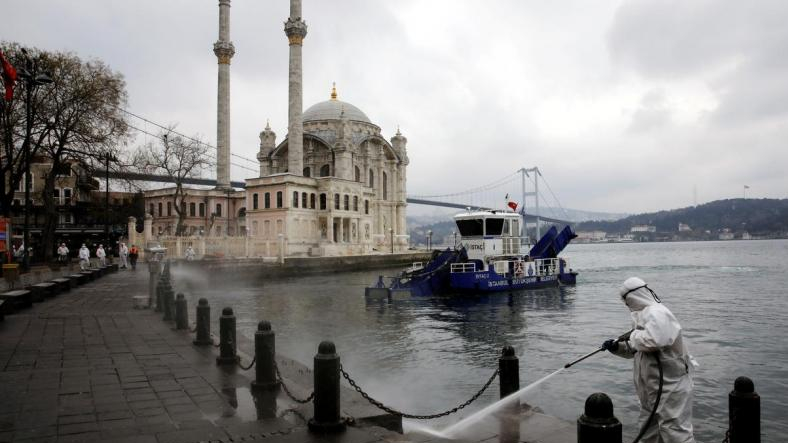 Bilim Kurulu Üyesi’nden Önlem Uyarısı: Vaka Sayısı 1.500’e Tırmanabilir