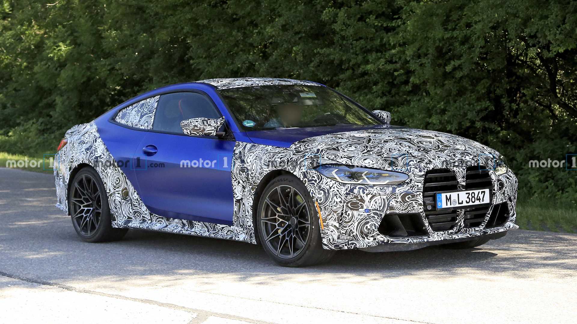 BMW M3 ve M4, Nürburgring Pistinde Turlarken Görüntülendi (Video)