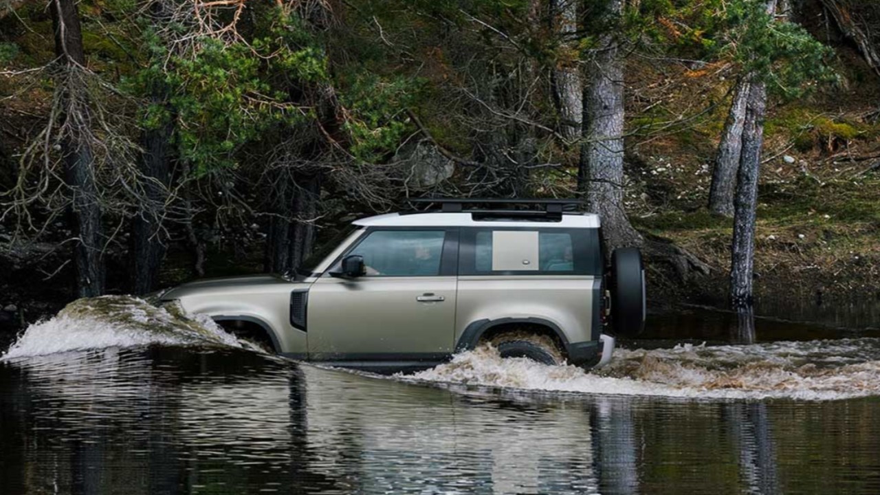 land rover defender arazi