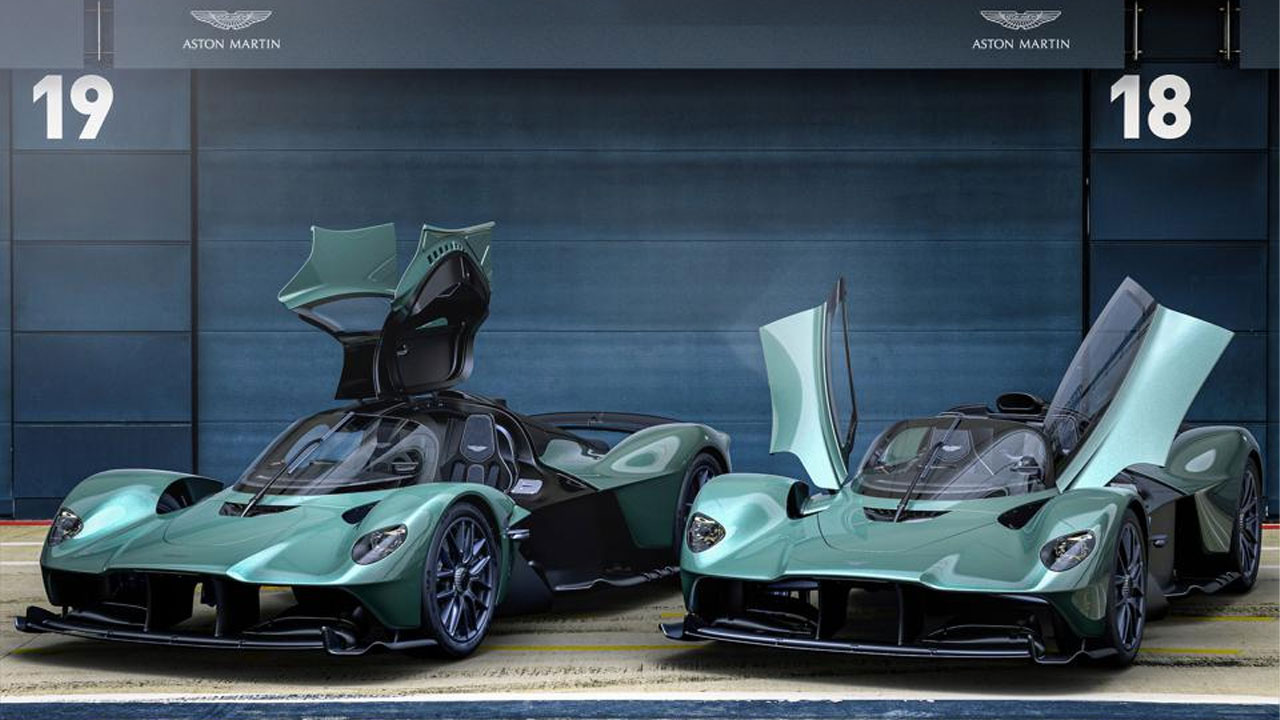 Aston Martin’in Asfalt Ağlatan Valkyrie Modeli Üstü Açılır Araba Oldu: Karşınızda Valkyrie Spider