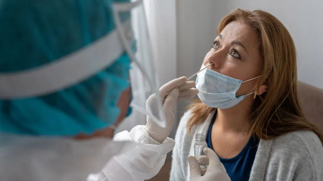 Aşı Karşıtlarının Maske ve PCR Testinde Zararlı Madde Olduğu İddiası Çürütüldü