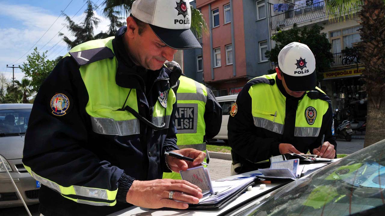 Trafik Cezası Tebligatlarıyla İlgili Umutlandıran Talep: Yüz Binlerce TL’lik Trafik Cezası, Geri Ödenebilir