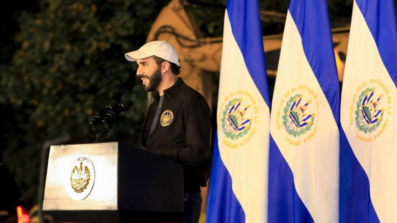 El Salvador, Bitcoin’den Kazandığı Parayla 20 Okul İnşa Edecek