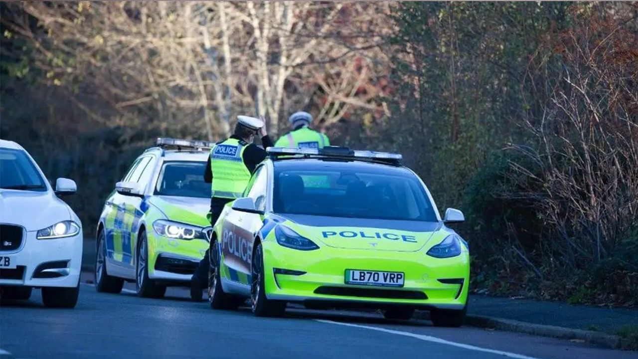 Tesla Model 3, Birleşik Krallık Polisinin Yeni Favorisi Oldu