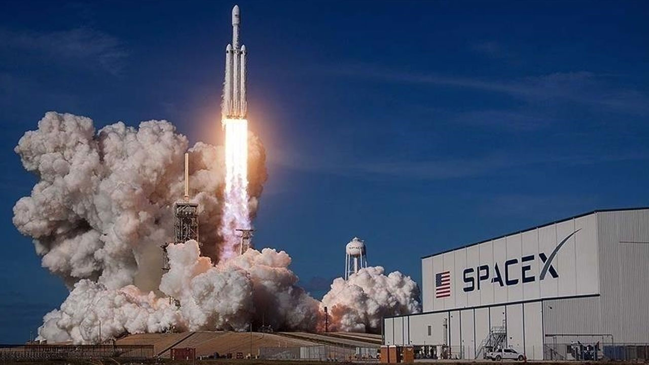 Elon Musk, SpaceX’in Atmosferdeki Karbondioksiti Roket Yakıtı Olarak Kullanacağını Açıkladı