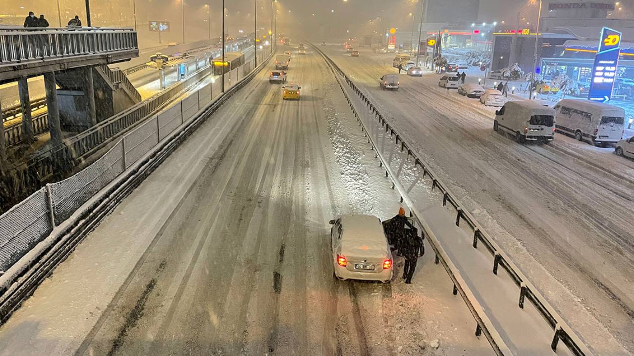 snowfall in istanbul