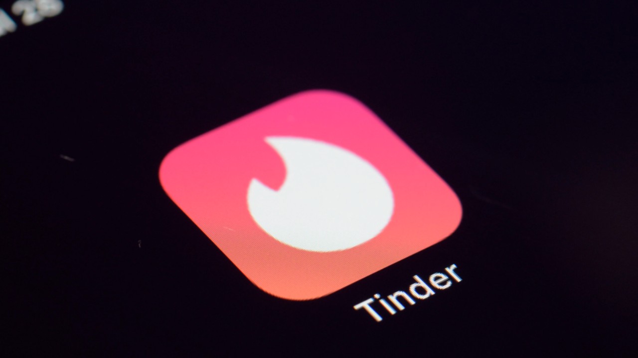 Tinder’a Eşleşilen Kişinin Geçmişini Sorgulayabileceğiniz Yeni Özellik Geldi: Sabıka Durumu Öğrenilebilecek