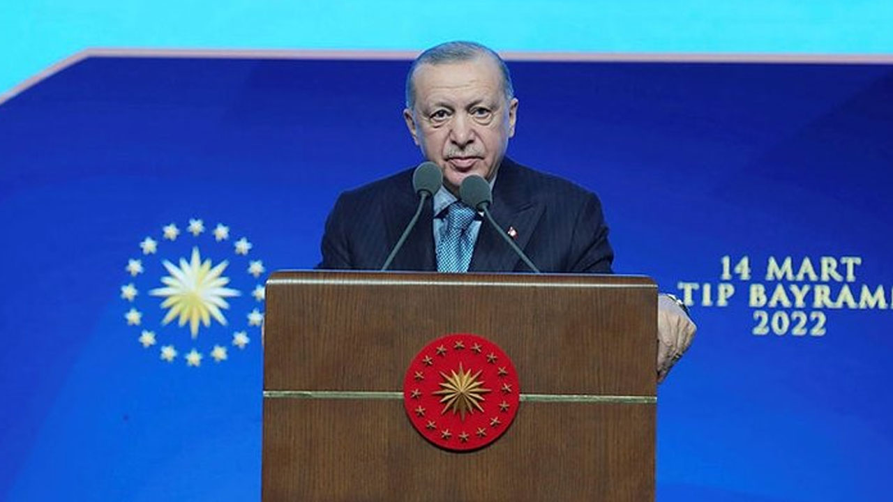 Cumhurbaşkanı Erdoğan, Sağlık Çalışanları İçin 5 ’Müjde’ Açıkladı: "Ülkenin Hekimlere Vefa Borcu Var"