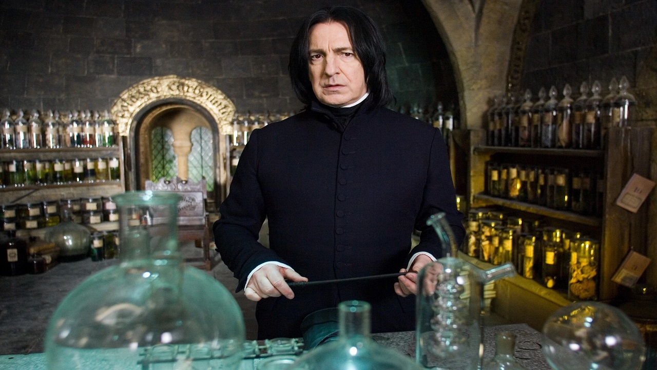Il a essayé de tuer Severus Snape