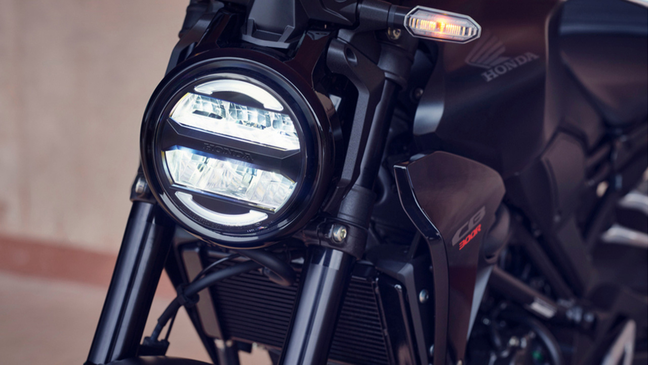 Honda CB250R lighting headlight