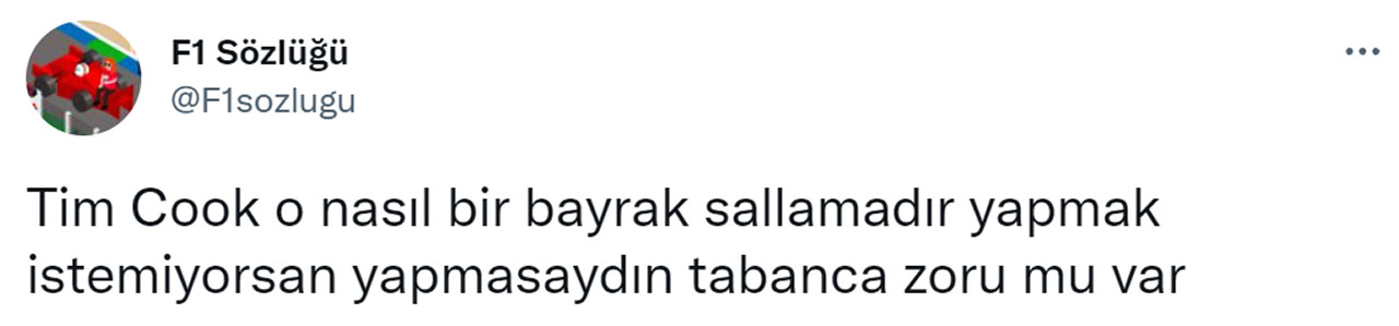 Ruhunu Evde Bırakmış Gibi: Apple CEO’su Tim Cook’un Formula 1 Damalı Bayrağını Salladığı Tuhaf Video