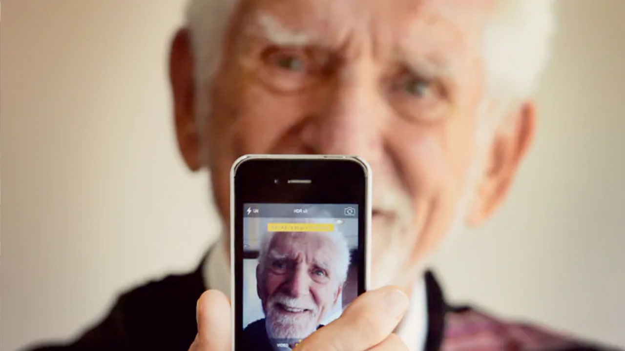 martin cooper iphone