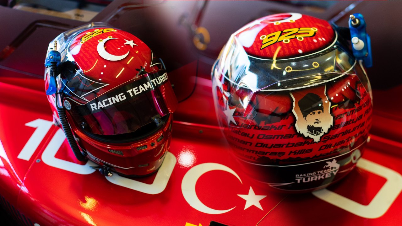 racing team turkey helmet