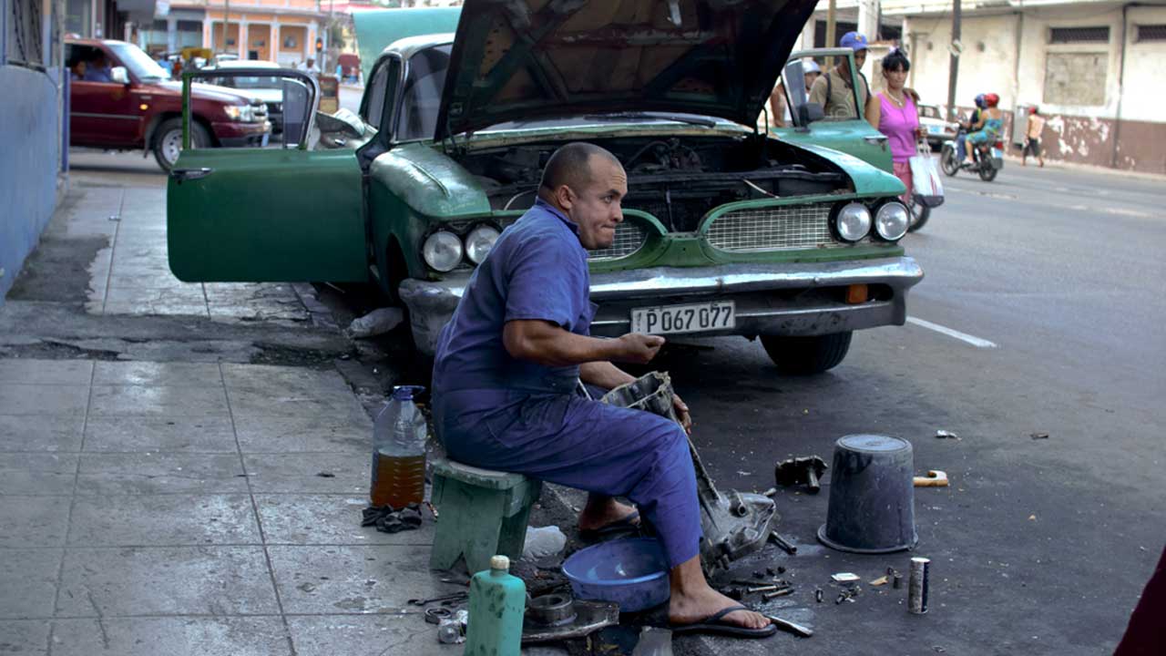 cuban classic car repair