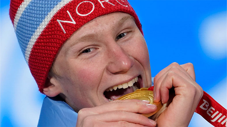 Olimpiyatlarda Kazanan Sporcular Neden Madalyalarını Isırıyorlar?