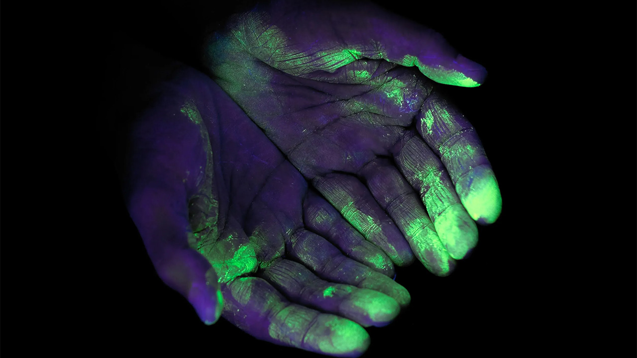 Eğer UV Işıkları Bakterileri Öldürüyorsa Neden Her Yerde Kullanmıyoruz? İşte Bilimin Soruya Cevabı