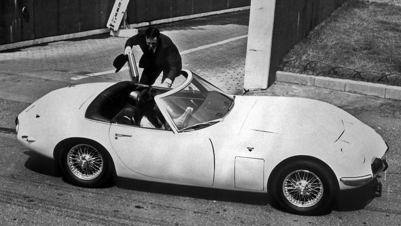 James bond Toyota 2000GT