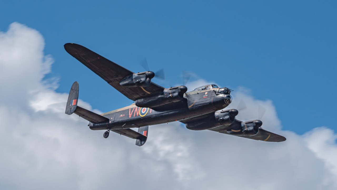 avro lancaster