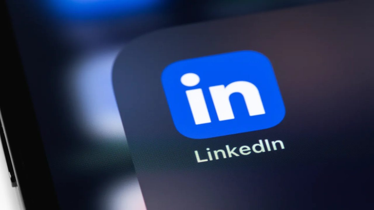 Linkedin Suçlamalarla Karşı Karşıya! Yapay Zekâ Eğitimi İçin Kullanıcı Verilerini mi Kullanıyor?