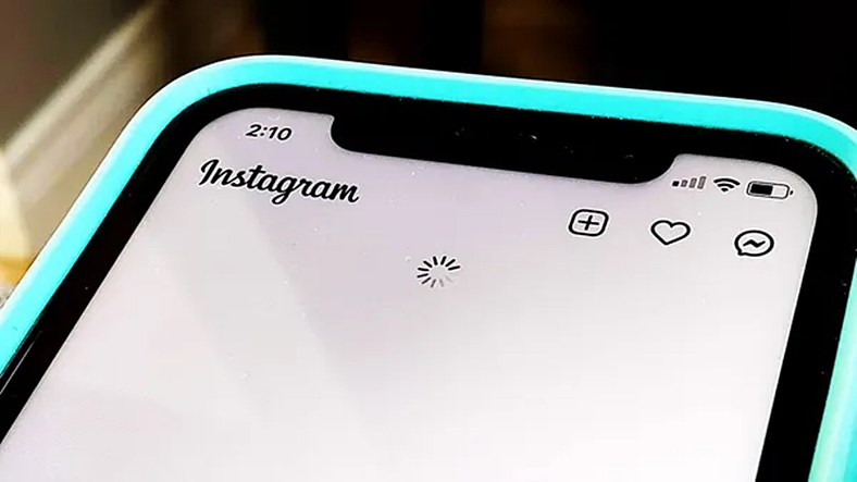 Instagram’da Herkesin Sinir Olduğu O Özellik Değişiyor (Geç Bile Kalındı...)