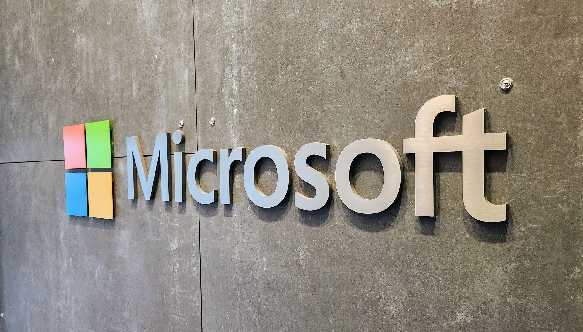 Microsoft, Yeni Yıla Yeni Toplu İşten Çıkarmayla Başladı: Birçok Kişi Kovuldu!